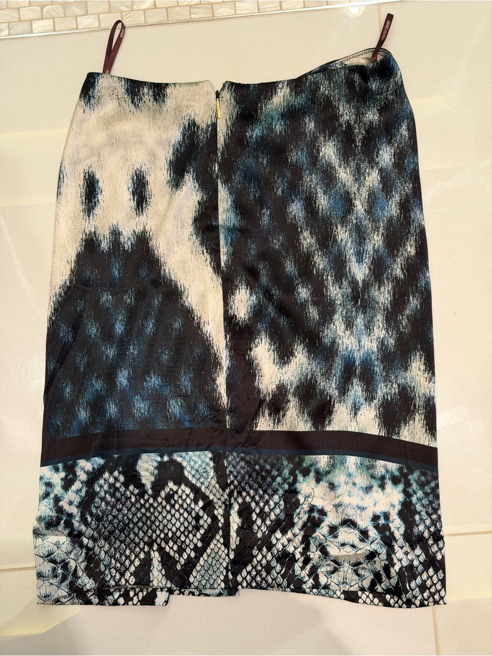 Roberto Cavalli Black Blue Printed skirt - Picture 7 of 11